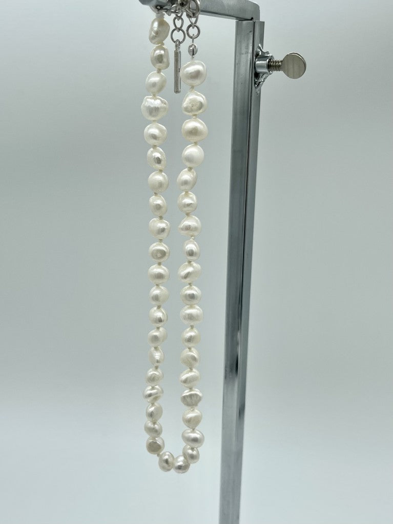 Fresh Water Short Pearl Necklace