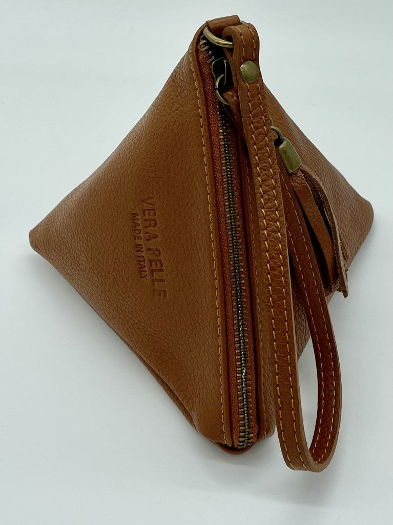 Tignanello | Bags | Tignanello Tan Leather Small Crossbody Bag Purse  Pockets Zipper Closure | Poshmark